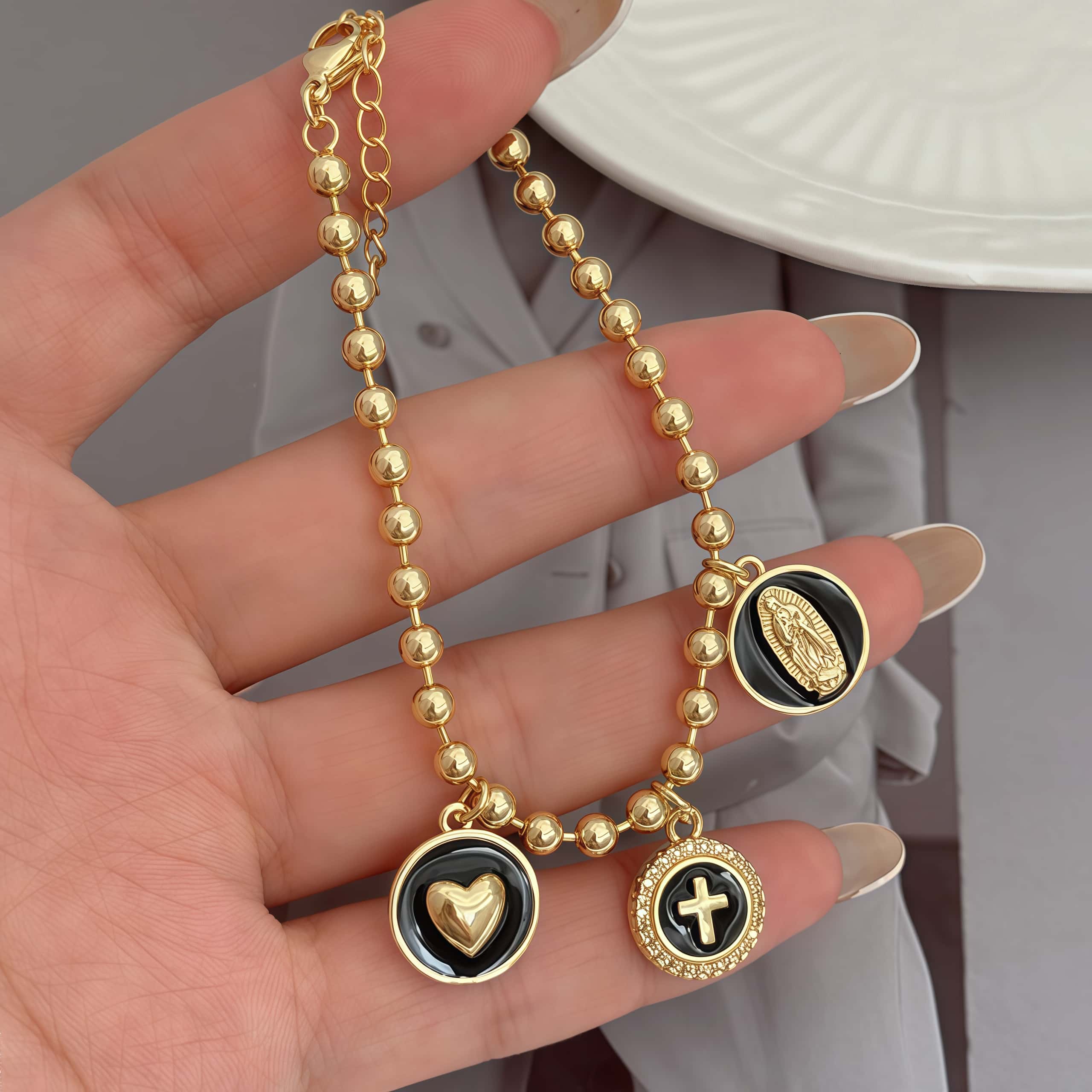 1 Fashion Oil Drop Style Heart/Virgin/Cross Round Tag Bracelet Adjustable Length Religious Bracelet Copper Plated With 18K Gold Unisex Suitable For Daily/Travel/Commute/Date Wear 3