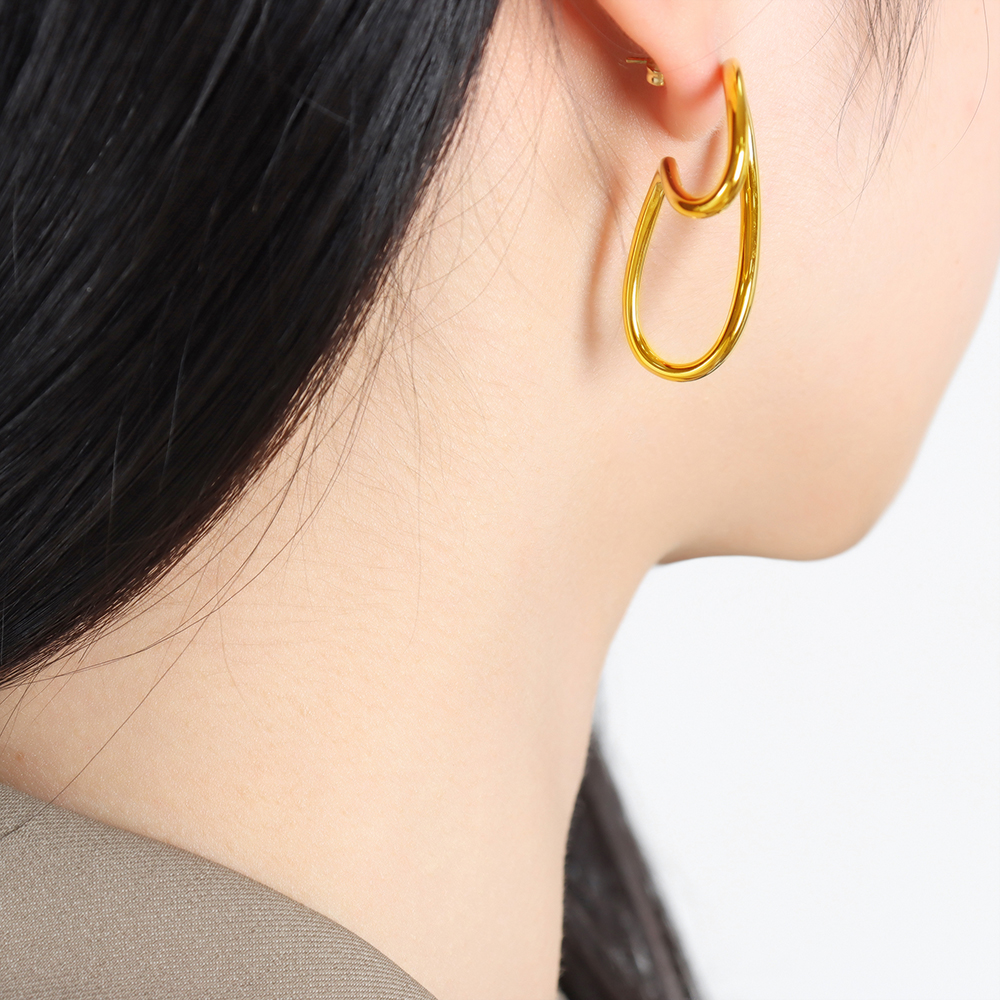 Irregular Waterproof Non Tarnish Earrings For Women In Titanium Steel With Real Gold Plated PVD Coating 2