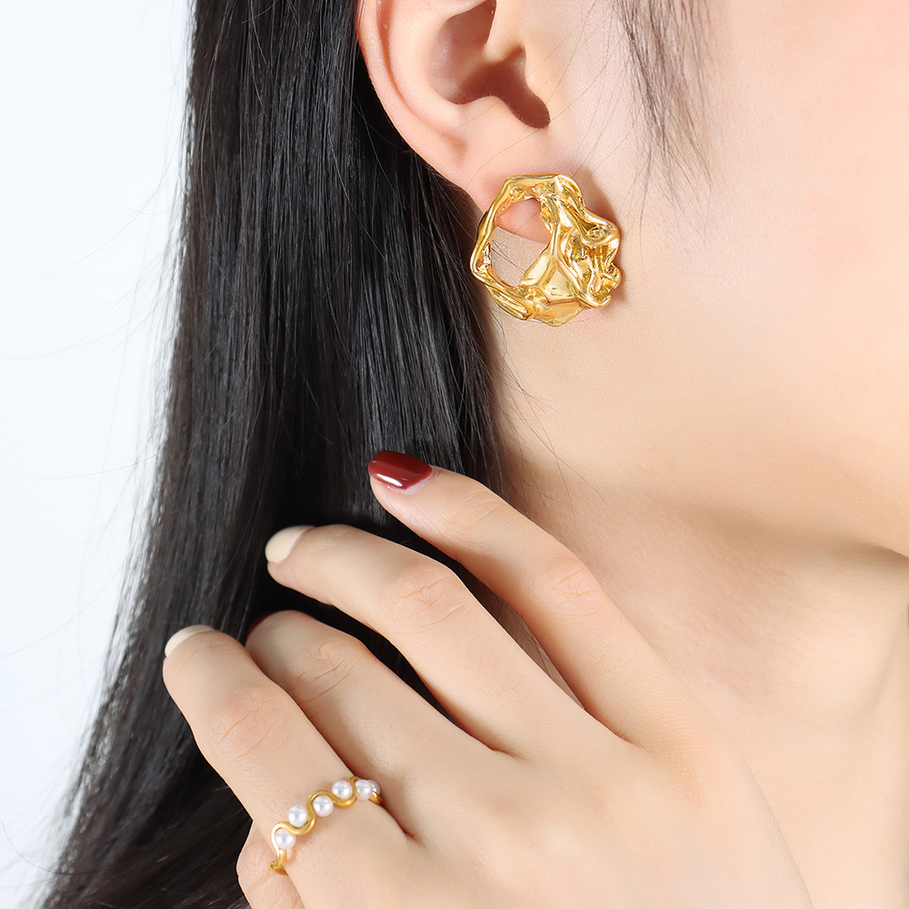 Waterproof Non Tarnish Asymmetric Earrings For Women In 304 Stainless Steel With Real Gold Plated PVD Coating 3