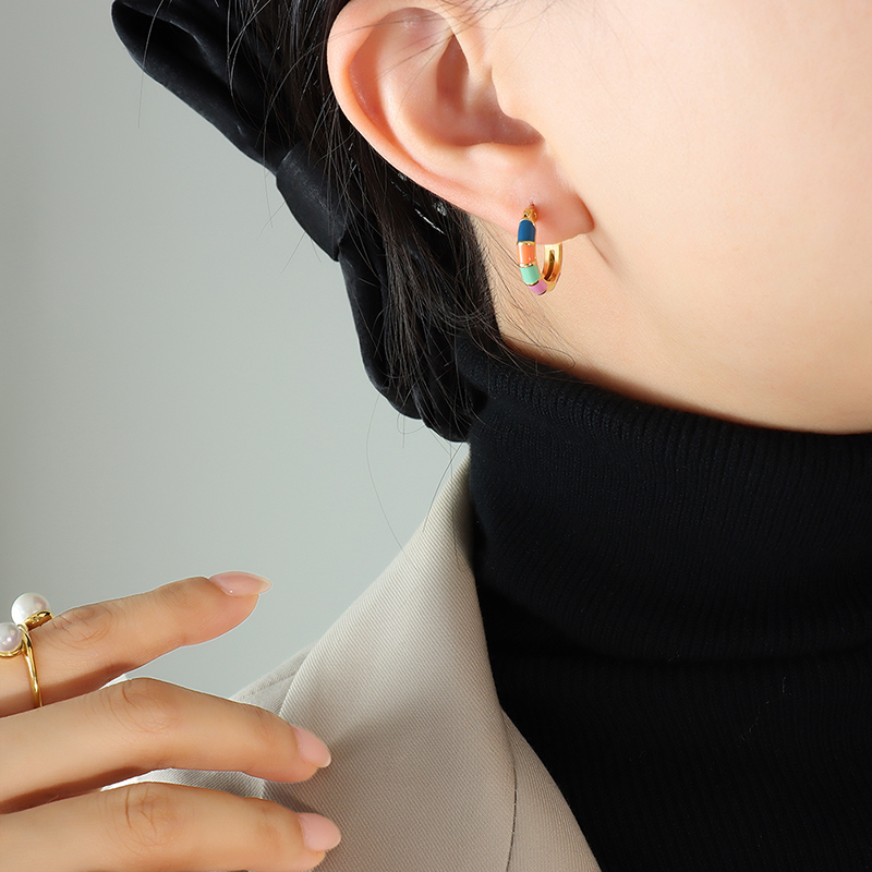 Round Hoop Earrings For Women In 18K Gold Plated 304 Stainless Steel With PVD Vacuum Plating And Titanium Steel Inlay 5