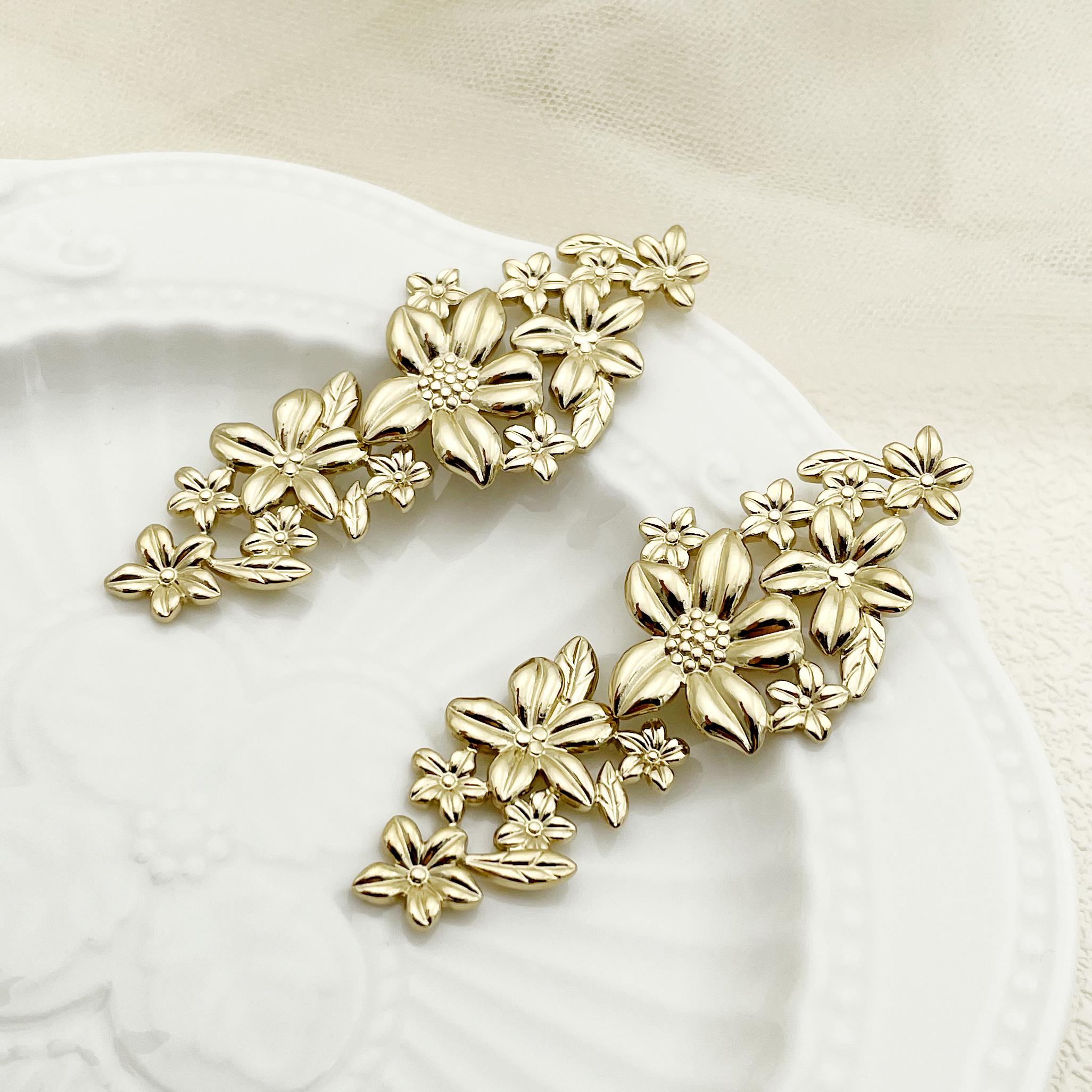 Flowers Earrings For Women With 14K Gold Plated PVD Vacuum Plating And 304 Stainless Steel Posts 4