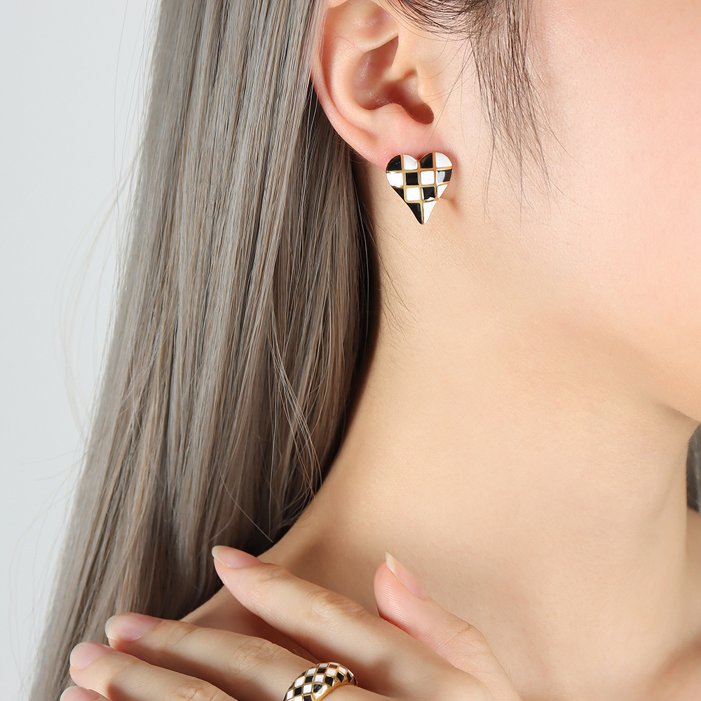 Heart Shape Earrings For Women With 18K Gold Plated 304 Stainless Steel Featuring PVD Coated Plating 3