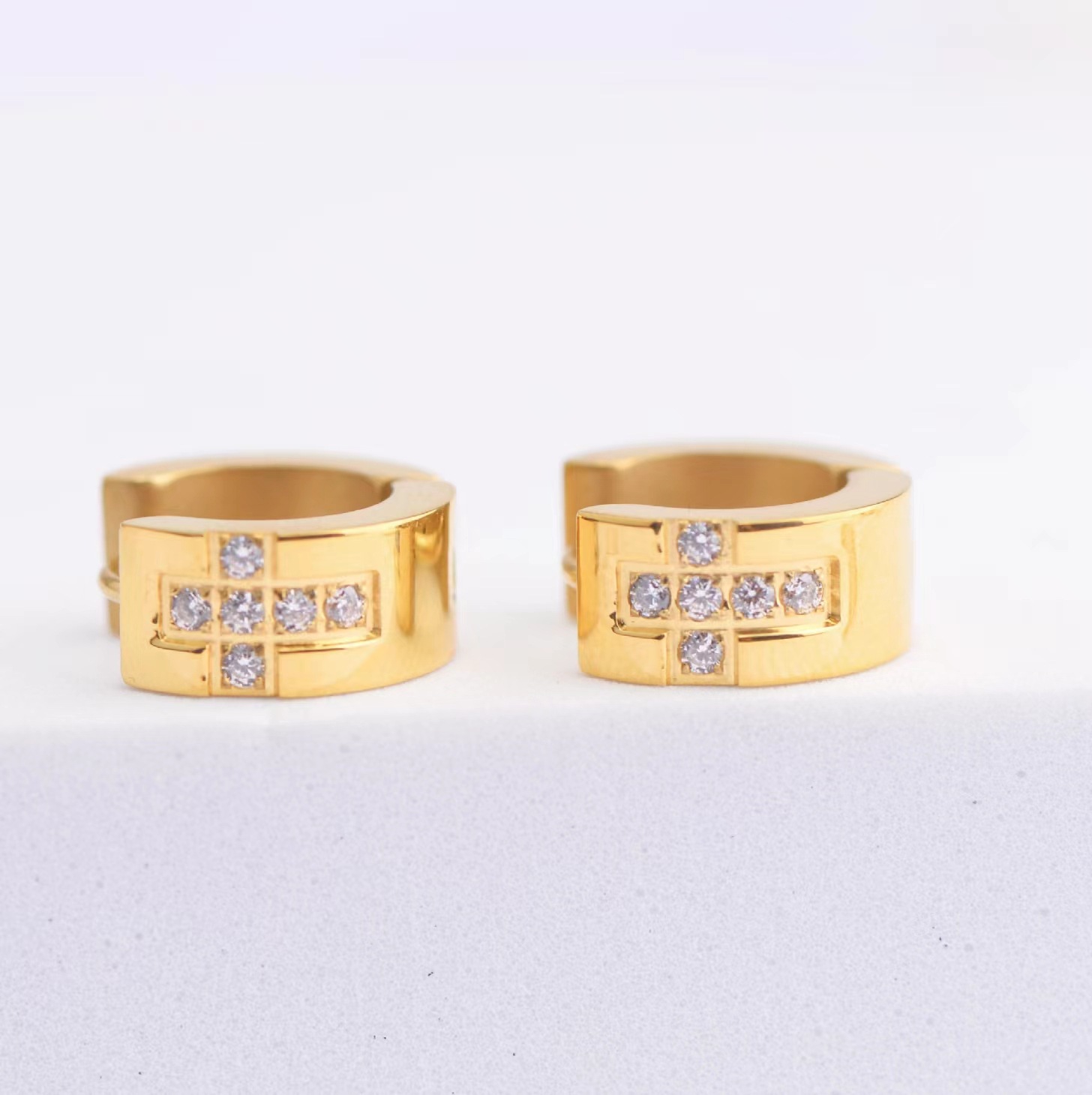 Women’s Cross Earrings With Zircon Inlay, 304 Stainless Steel, 18K Real Gold Plated And PVD Coated Finish 3