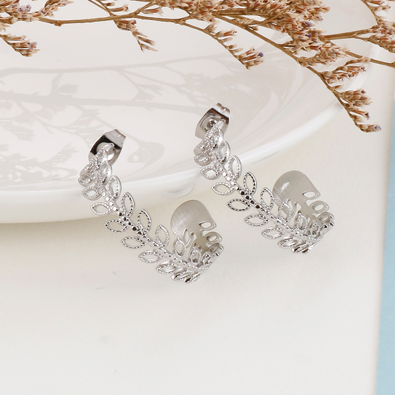 C Shape Earrings For Women Featuring Electroplated 304 Stainless Steel With 18K Real Gold PVD Coating And Stone-Free Inlay 3
