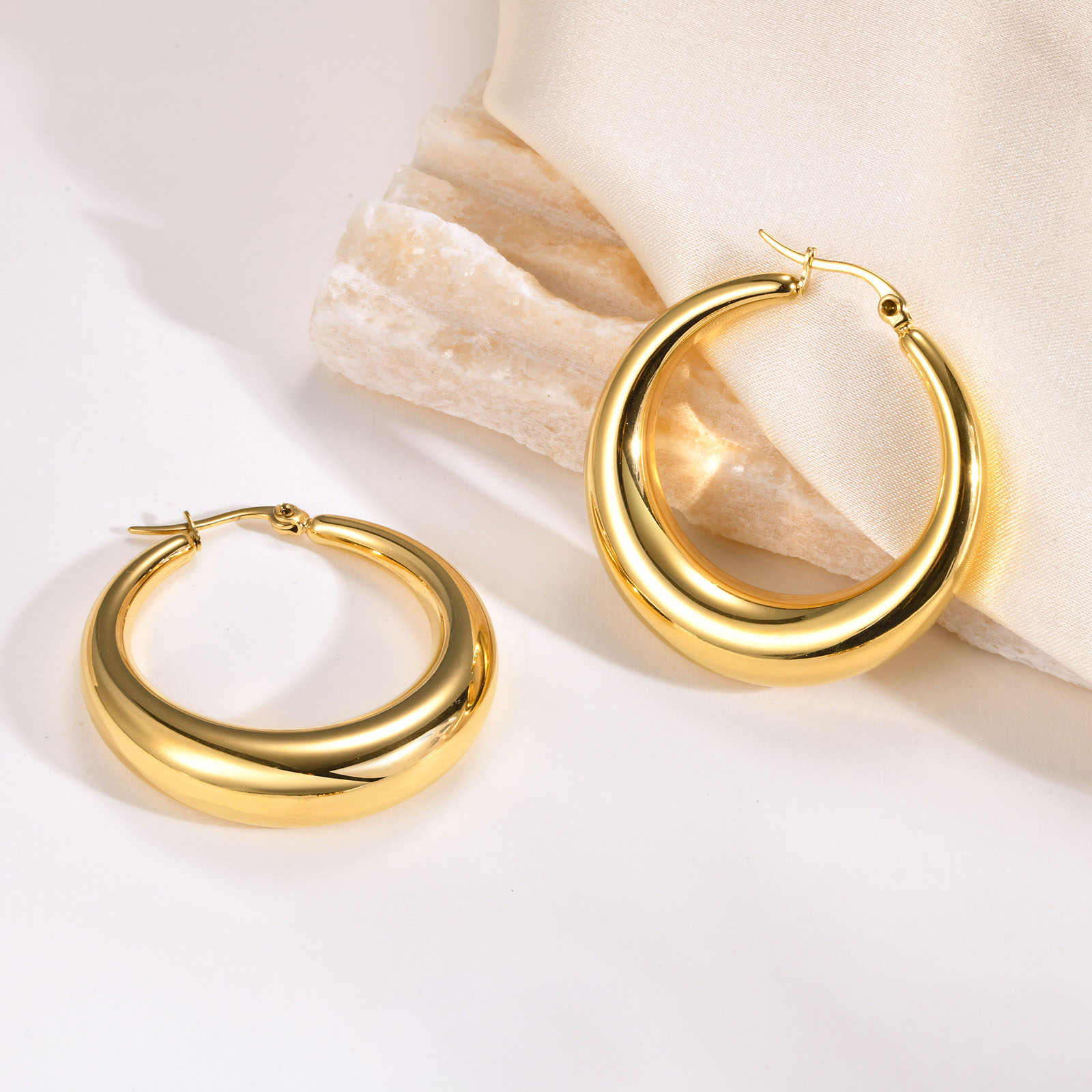 Geometric Hoop Earrings For Women Featuring Gold Plated 304 Stainless Steel With PVD Vacuum Plating 4