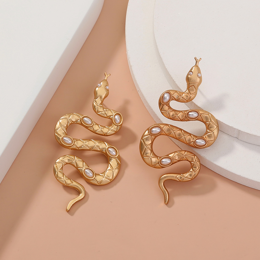 Fashion Gold Plated Steel Snake Stud Earrings For Women With Pearl Inlay 4