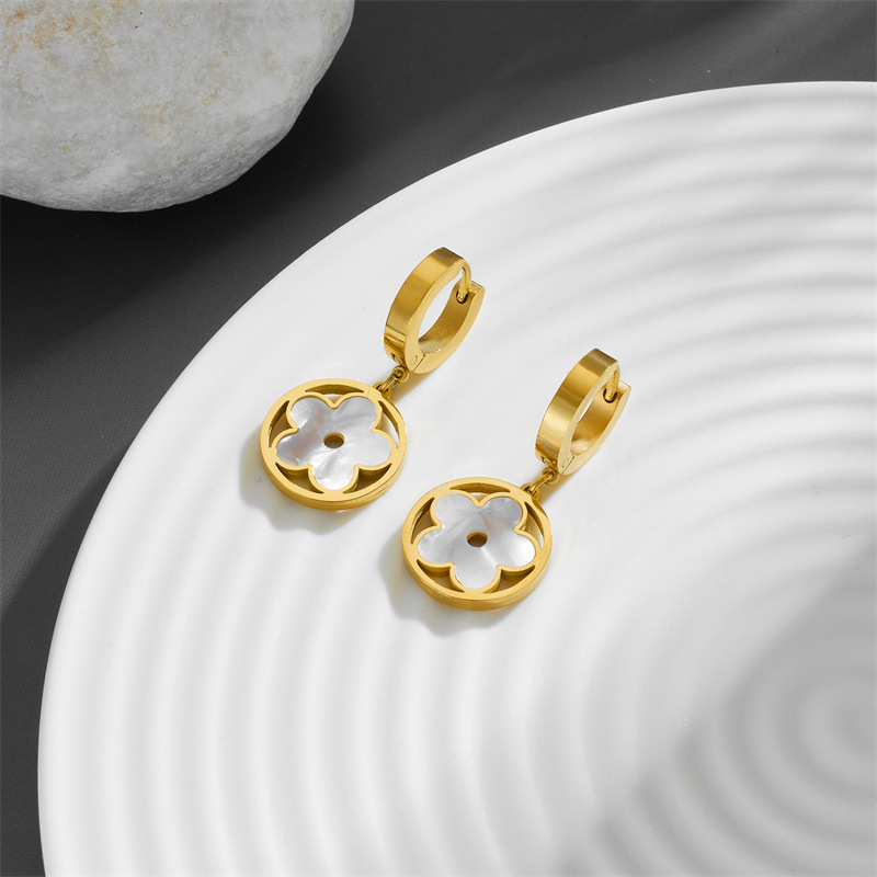 Women’s Hollow Out Flowers Ear Cuffs In 304 Stainless Steel With 18K Real Gold Plated And PVD Coated Finish Featuring Acrylic Inlay 2