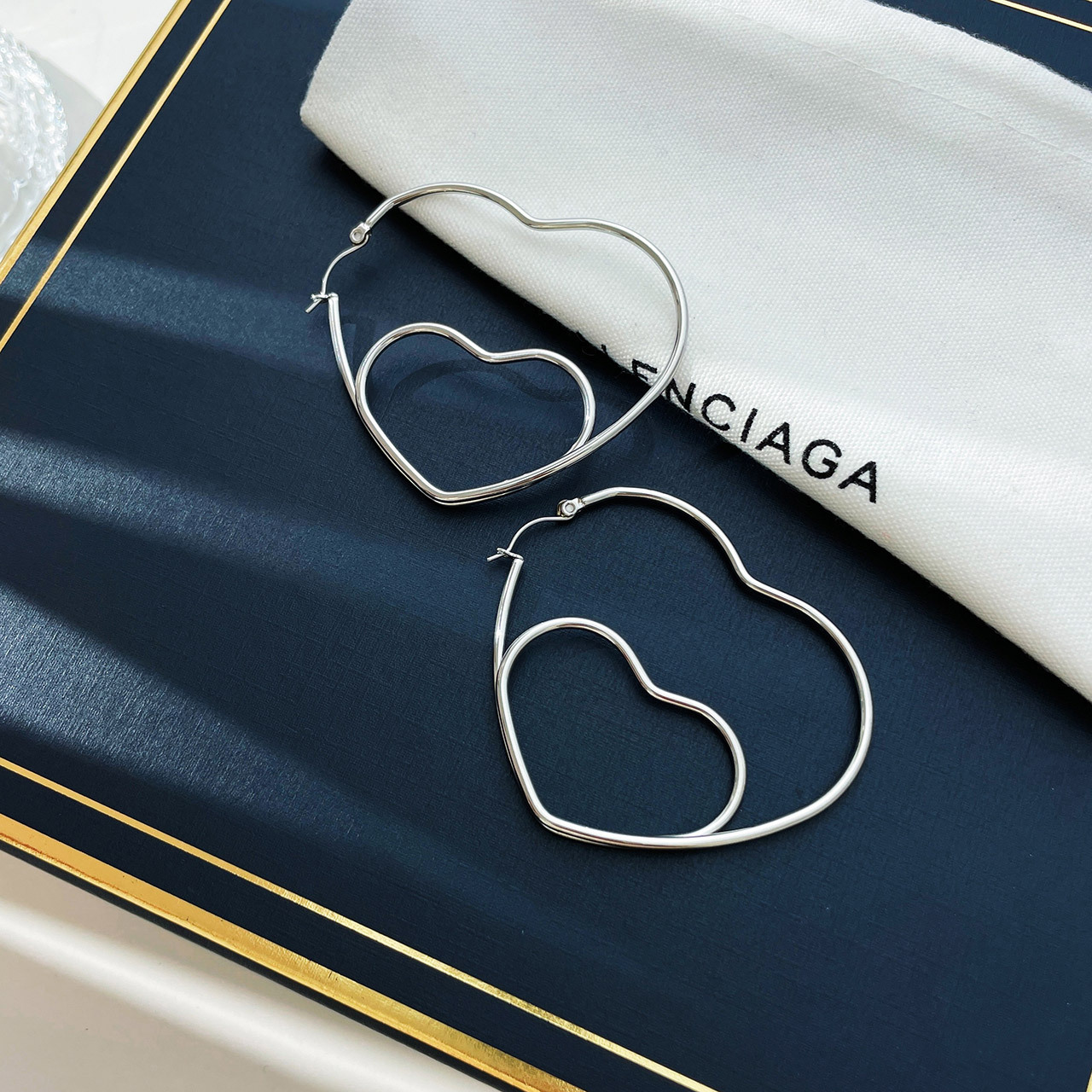 Heart Shape Electroplated Earrings For Women In 304 Stainless Steel With Real Gold PVD Coating And 0.03µm-0.05µm Plating Thickness 3