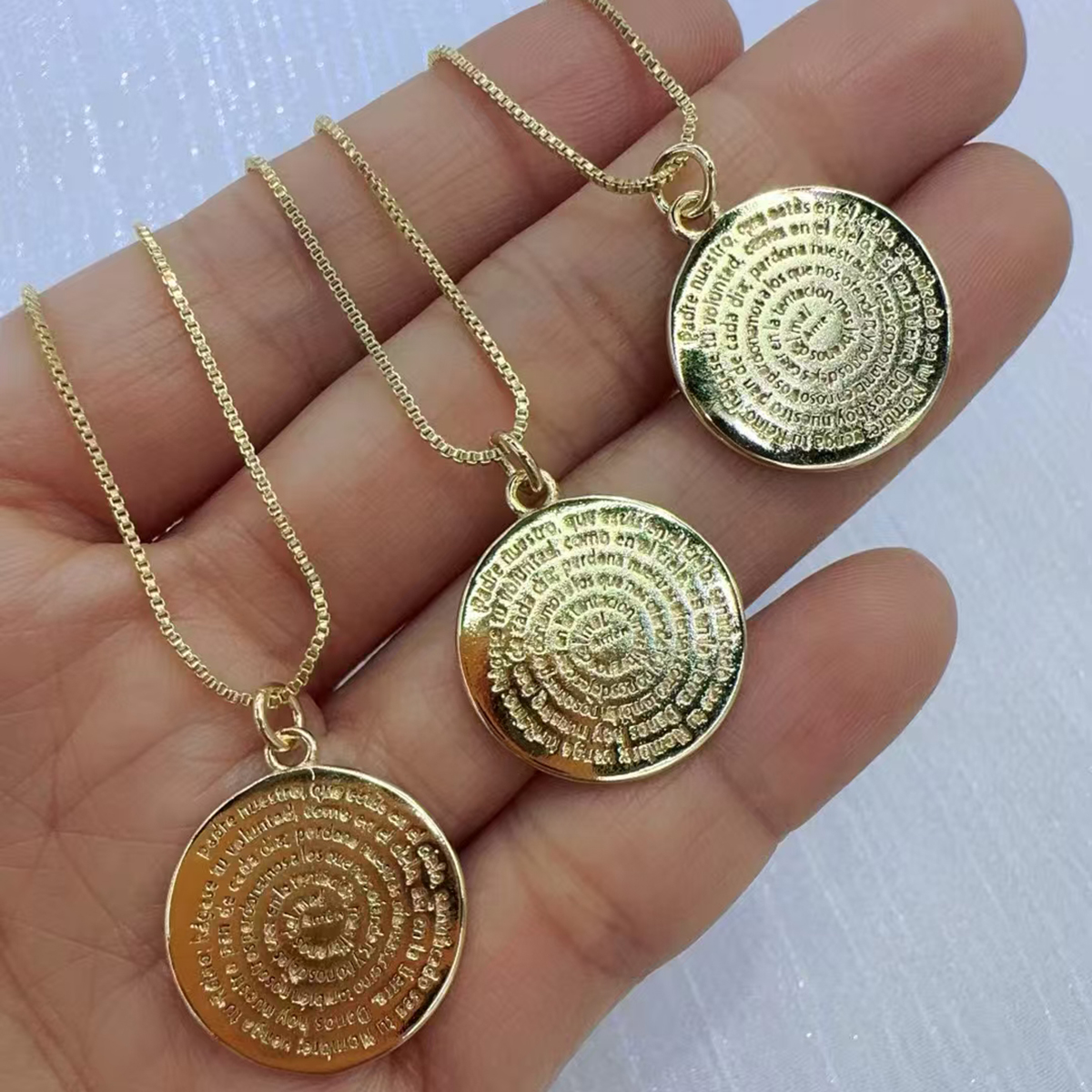 18K Gold Plated Geometric Pattern Round Copper Luxury Romantic Simple Style Lobster Clasp Necklace