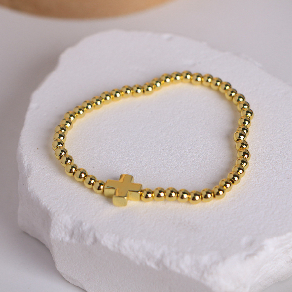 18K Gold Plated Symbol Cross Bracelet Jewelry Unisex Design Suitable For Anniversary Celebrations 4