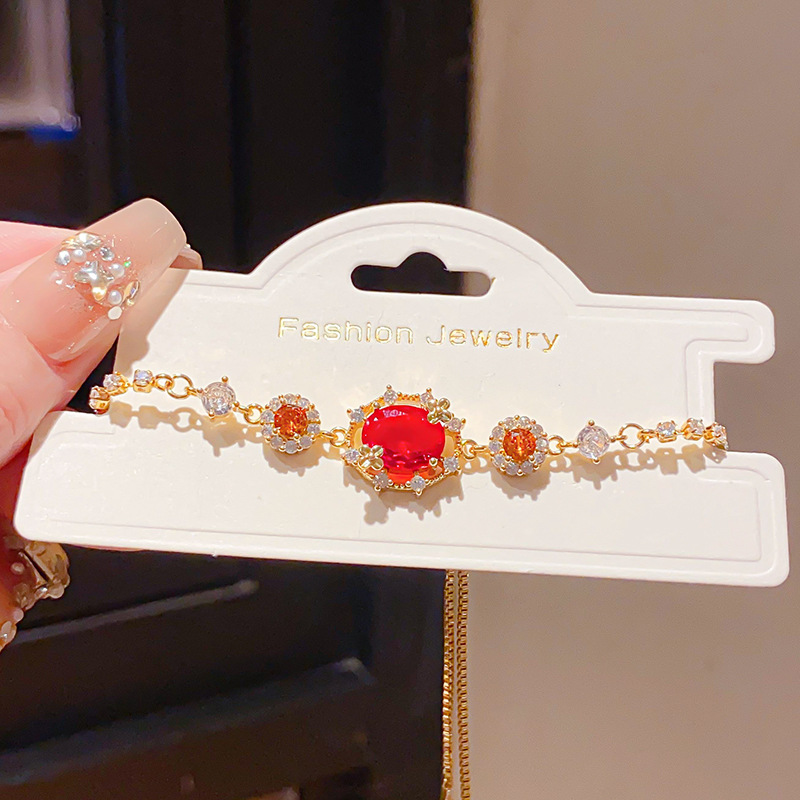 18K Gold Plated Zircon Oval Pull Out Style Bracelet Luxury Sensation Fashionable Women's Jewelry Geometric Pattern Copper 4