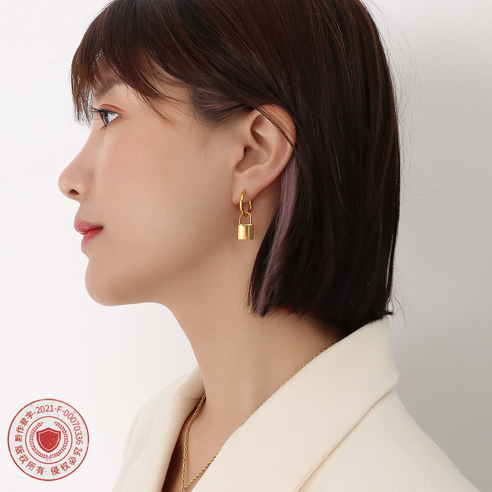 Geometric Titanium Steel Stud Earrings For Women, Fashion Style, Perfect For Wedding 3