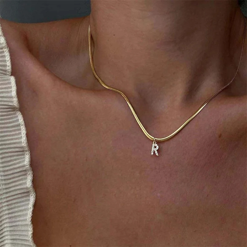 Waterproof Non Tarnish Gold Pendant Necklace For Women In Casual Style With 201 Stainless Steel Snake Chain