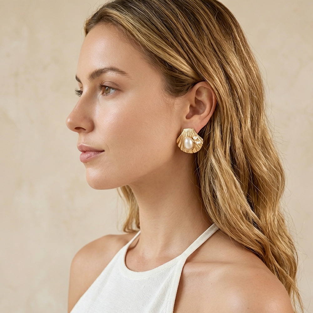 For Women Gold Shell Stud Earrings Featuring Zinc Alloy And 304 Stainless Steel Ear Pins
