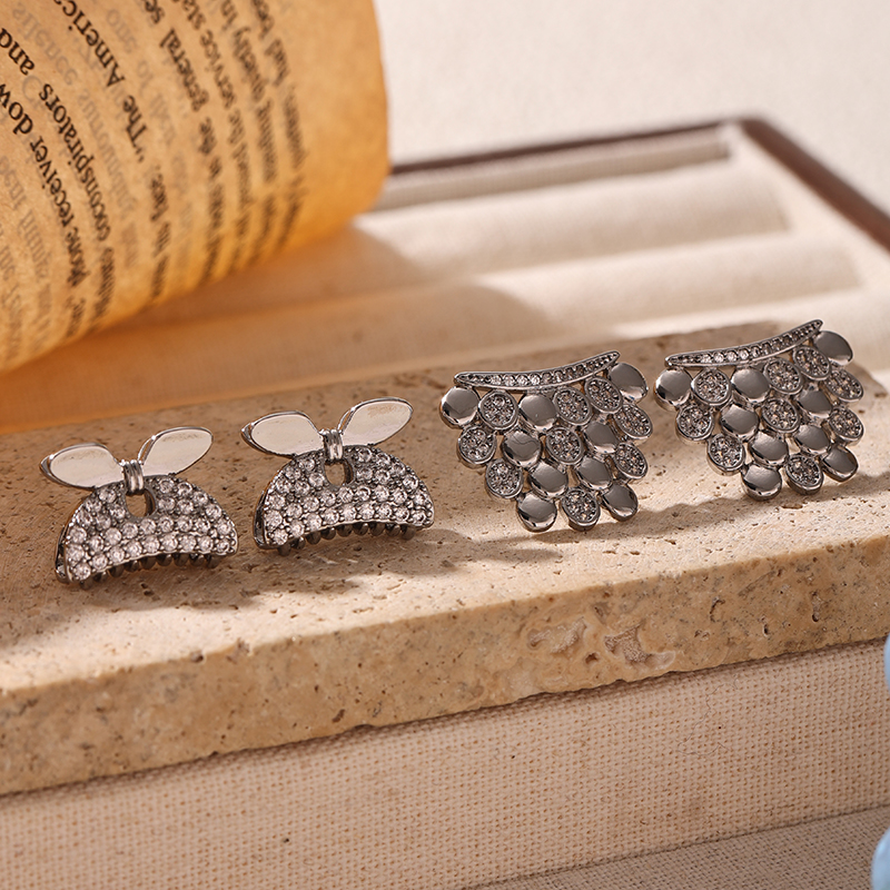 Asymmetrical Fruit Earrings For Women In Copper With Zircon Inlay And 0.03µm Water Plating