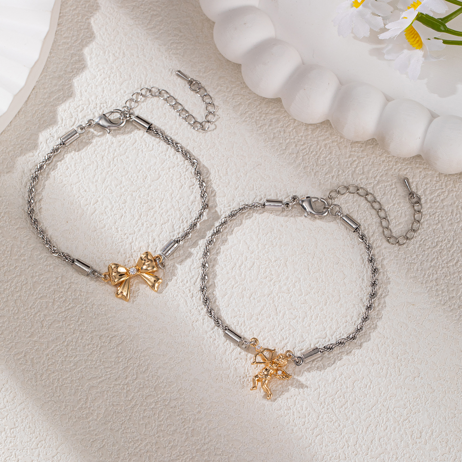 Asymmetrical Pineapple Bracelet For Women, Golden Plated Copper With Zircon Inlay And Twisted Rope Chain 3