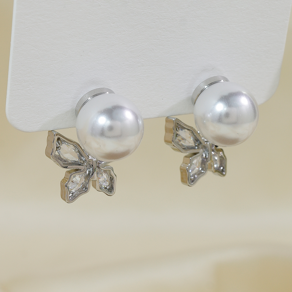 Butterfly Earrings For Women With Pearl Inlay, Copper Material, And Water Plating Gold Plated Bezel Setting 4
