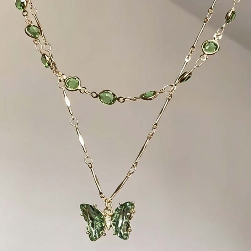 Three-dimensional Butterfly Pendant Necklace For Women In Copper With 16K Gold Plated Finish And Zircon Inlay On Clavicle Chain 3