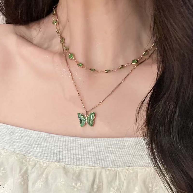Three-dimensional Butterfly Pendant Necklace For Women In Copper With 16K Gold Plated Finish And Zircon Inlay On Clavicle Chain 5