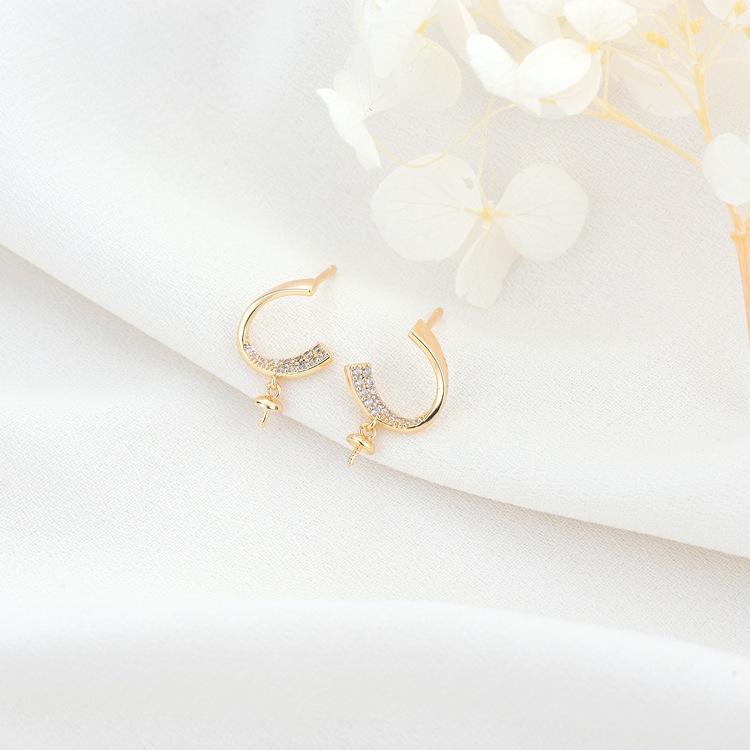 C Shape Stud Earrings In Copper With 14K Real Gold Plated And Zircon Inlay, Featuring 925 Sterling Silver Ear Pins In New Style 3