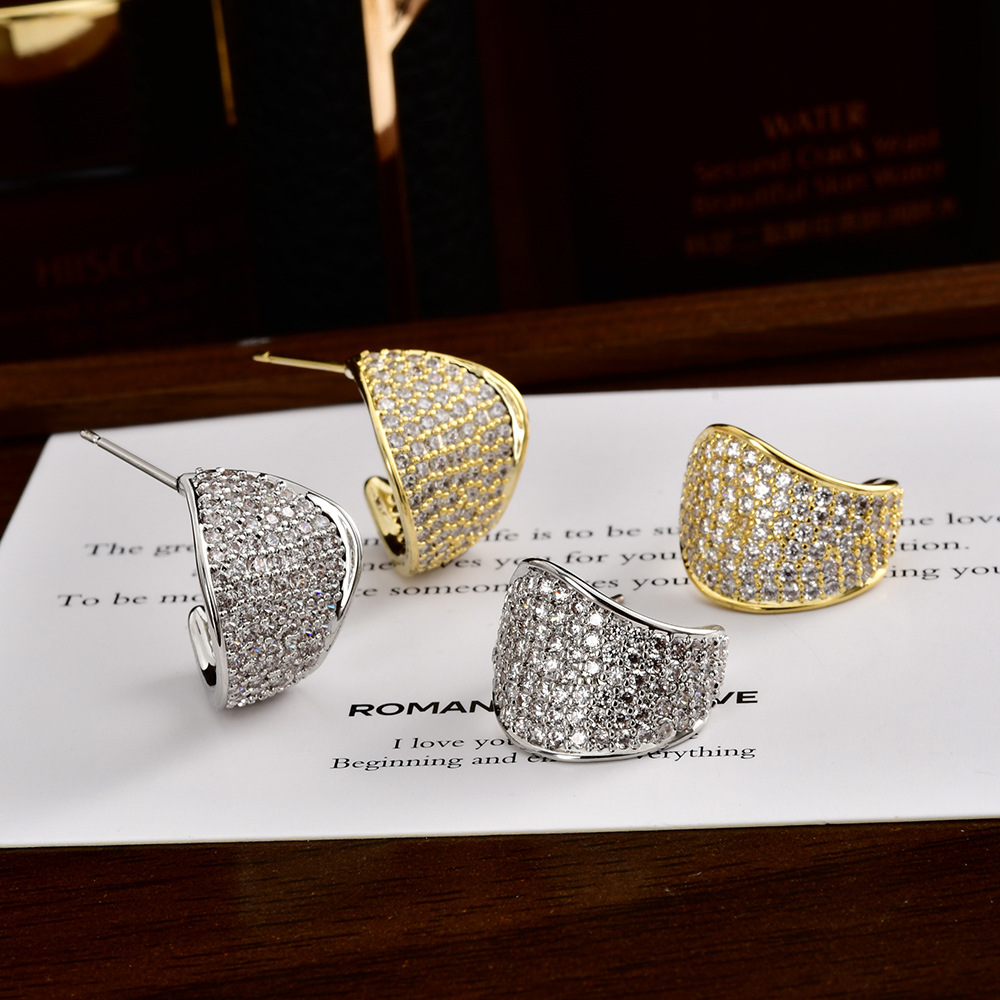 C Shape Stud Earrings For Women With 16K Real Gold Plated Copper And Zircon Inlay In Golden
