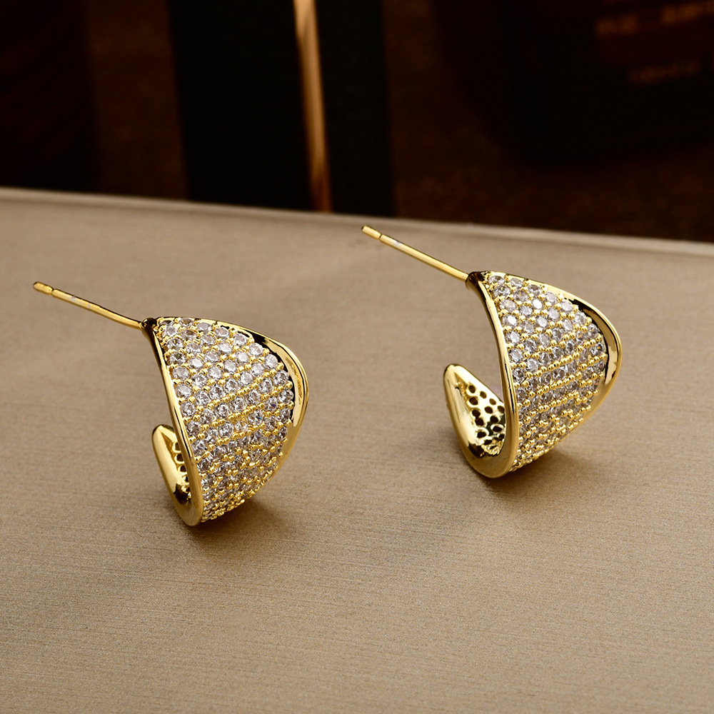 C Shape Stud Earrings For Women With 16K Real Gold Plated Copper And Zircon Inlay In Golden 2