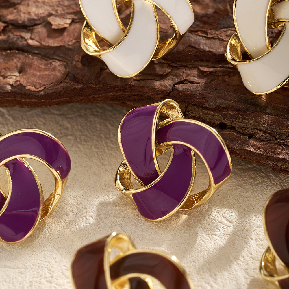 Celtic Knot Electroplated Earrings In Copper With 18K Real Gold Water Plating And 0.03µm Thickness 3