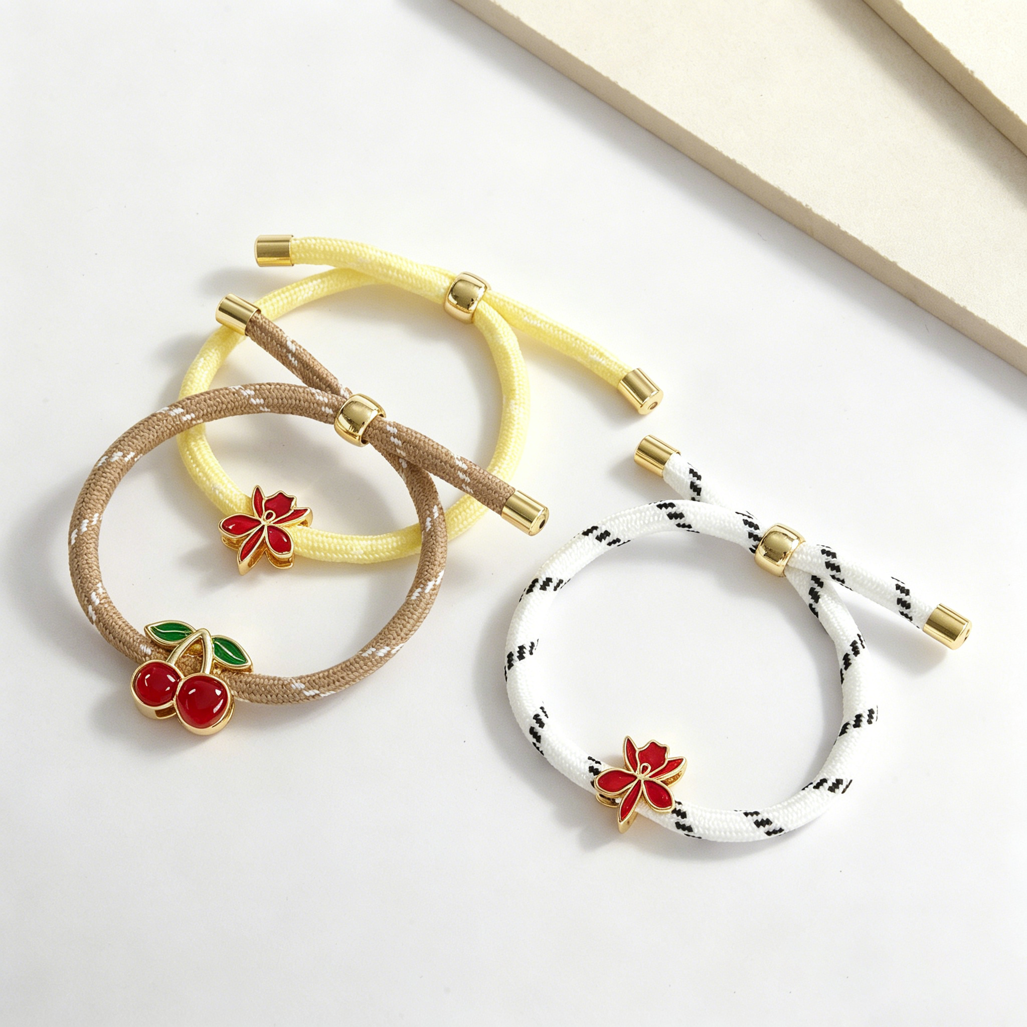 Cherry Electroplated Drawstring Bracelet For Adults In Copper With 18K Real Gold Plated Water Plating And Cord String Chain 2
