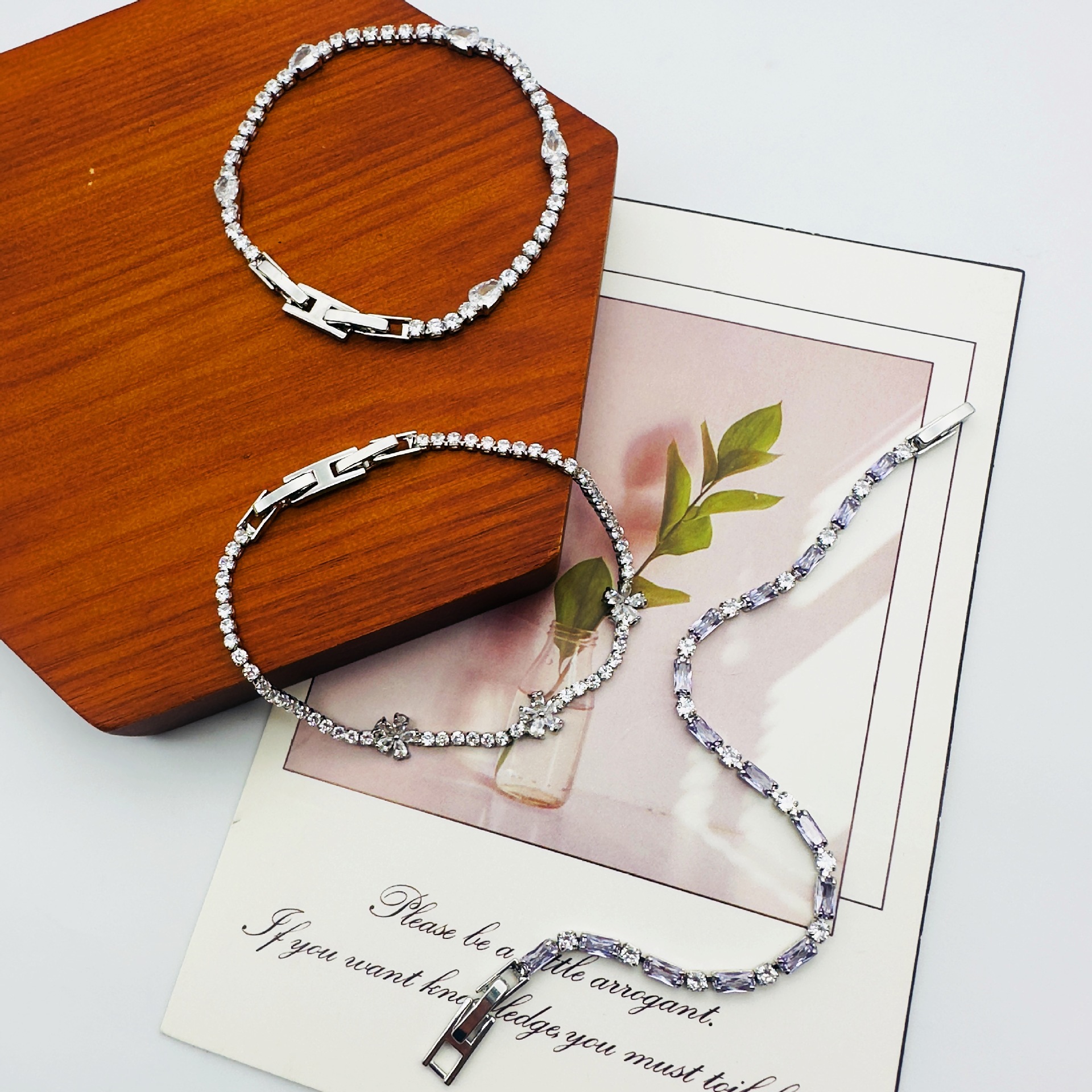 Sweet Couple Bracelets With Electroplated Copper And Zircon Inlay Featuring Elegant Flower Pattern