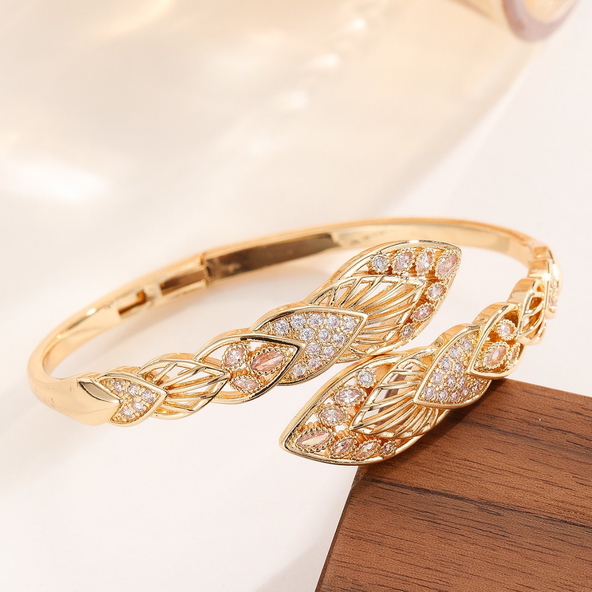 Couple Grain Copper Bangle In Gold Featuring Simple Style, 1 Pair 2