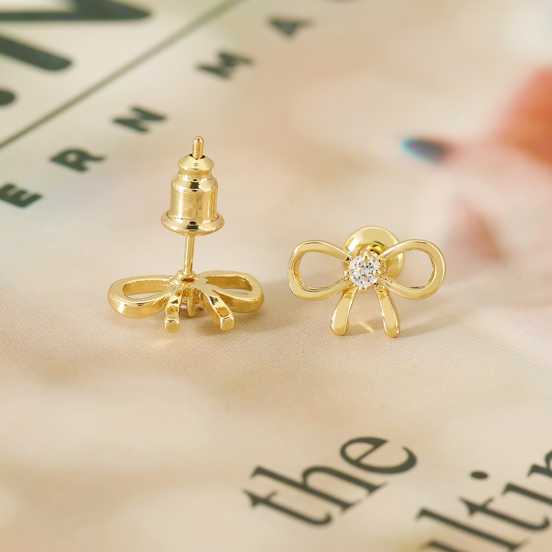 Cute Bow Tie Stud Earrings For Women With Copper Posts And Rhinestone Inlay 2
