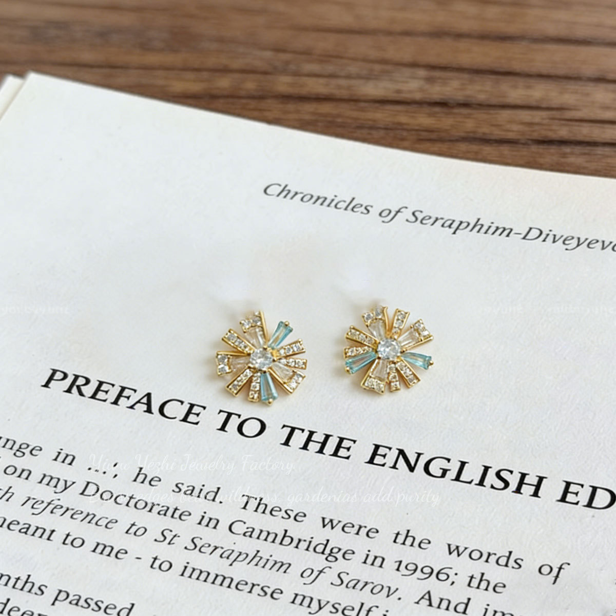 Daisy Stud Earrings For Women In Copper With Real Gold Plated Finish And Zircon Inlay 4