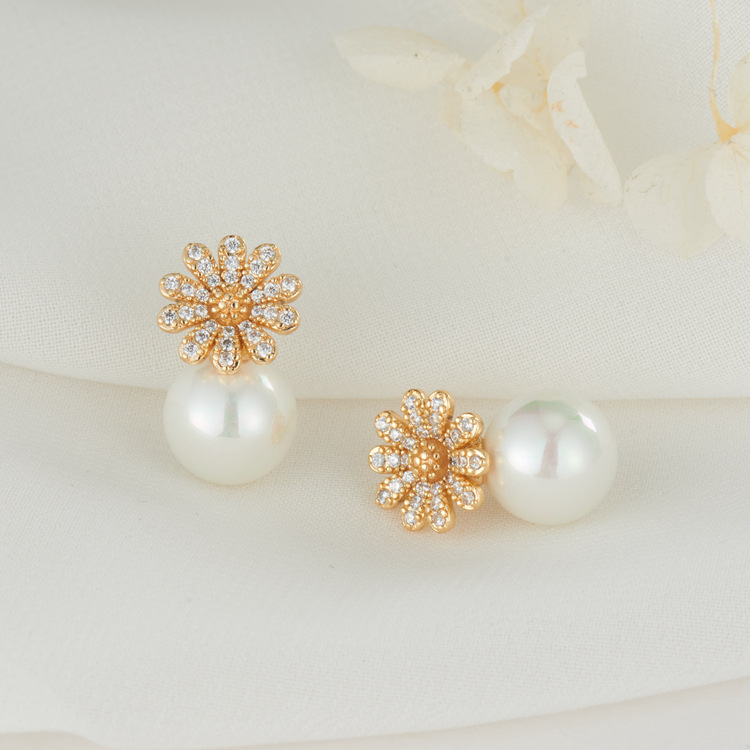 Daisy Stud Earrings For Women With 925 Sterling Silver Posts And Copper Base Inlaid With Rhinestones 3