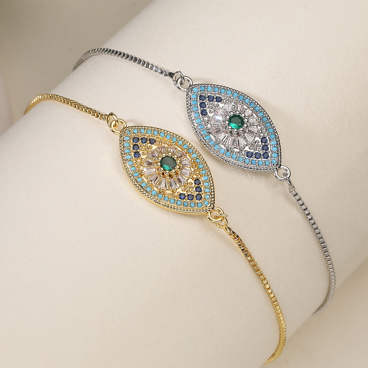 Devil's Eye Micro-Pave Bracelet For Women In Copper With 18K Real Gold Plated Water Plating And Zircon Inlay, Featuring Box Chain