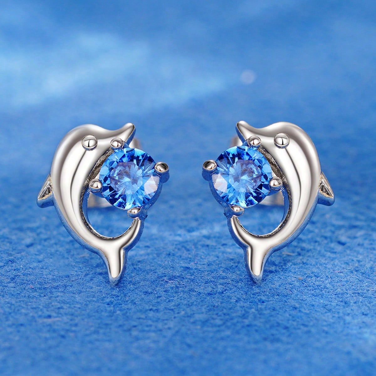 Dolphin Stud Earrings With Claw Setting, Copper Material Featuring White K Water Plating And 0.03µm Thick Zircon Inlay