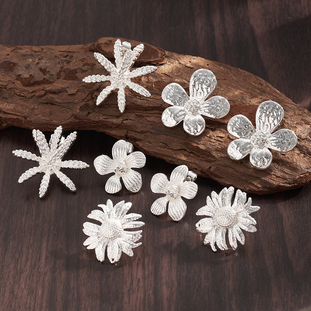 Electroplated Flowers Stud Earrings In Silver Plated Copper With 0.03µm Water Plating Thickness
