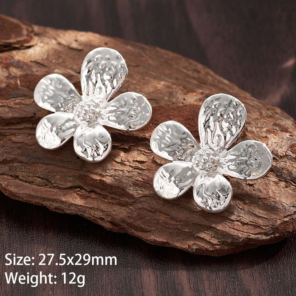Electroplated Flowers Stud Earrings In Silver Plated Copper With 0.03µm Water Plating Thickness 6