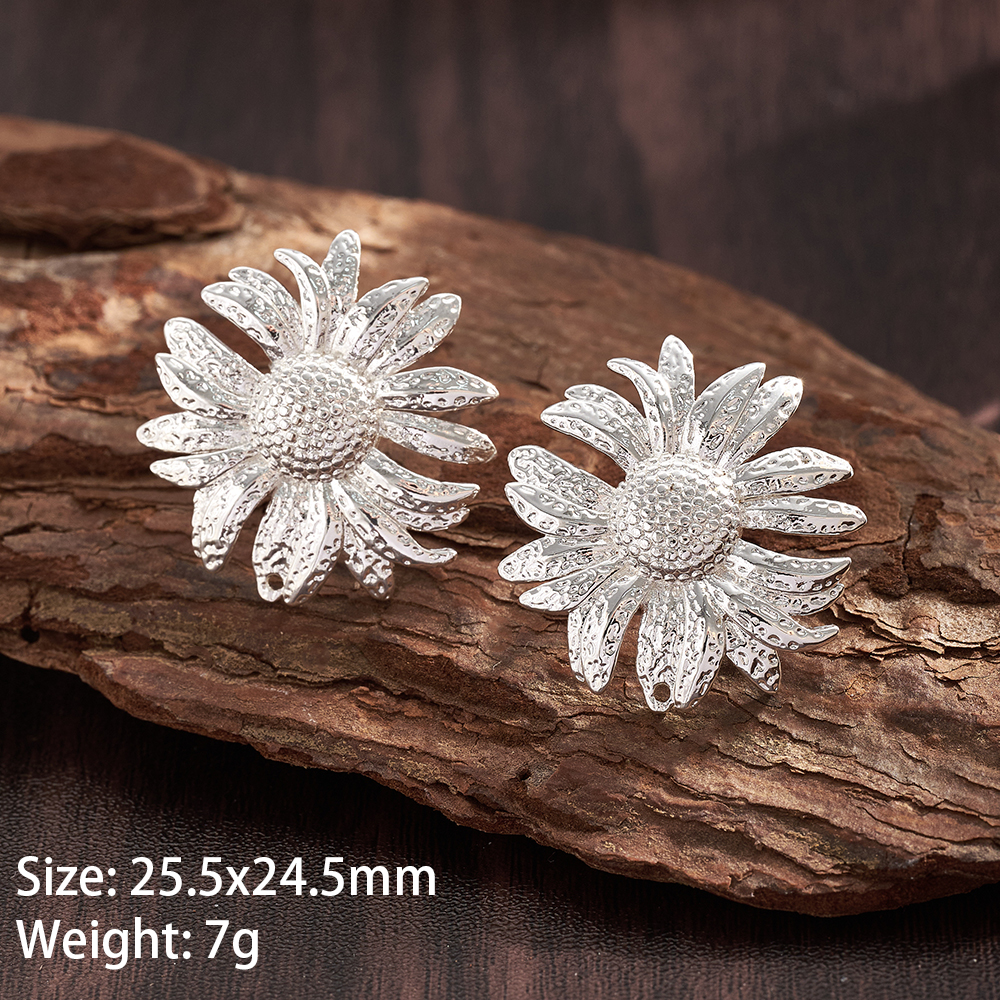 Electroplated Flowers Stud Earrings In Silver Plated Copper With 0.03µm Water Plating Thickness 7