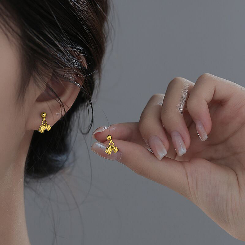 Electroplated Golden Plated Copper Flowers Stud Earrings With 0.03µm Thick Coating