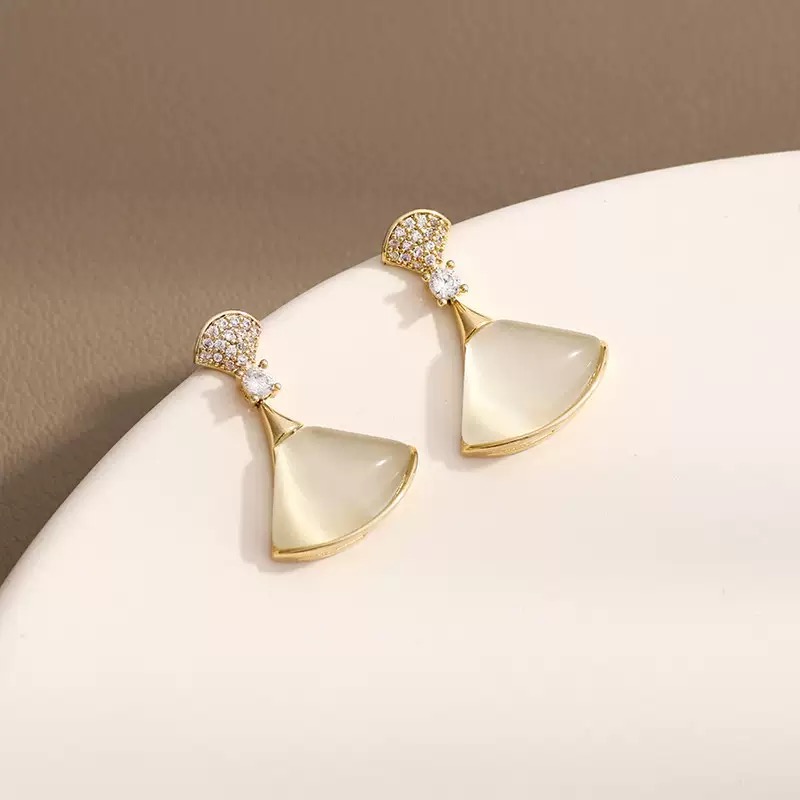 Electroplated Sector Drop Earrings For Women In Copper With Real Gold Water Plating And Shell Inlay