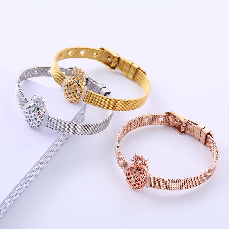 Devil's Eye Elegant Rose Gold Wristband With Copper Pendant And Artificial Rhinestones In 304 Stainless Steel, Unisex 3