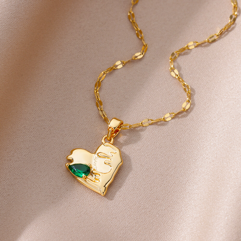 304 Stainless Steel Copper Rainbow Heart Shape Flower Zircon 18K Real Gold Plated Elegant Simple Style Plating Hollow Out Cuban Link Chain Curb Chain Paperclip Chain Lobster Trigger Clasp Closure Pendant Necklace 8