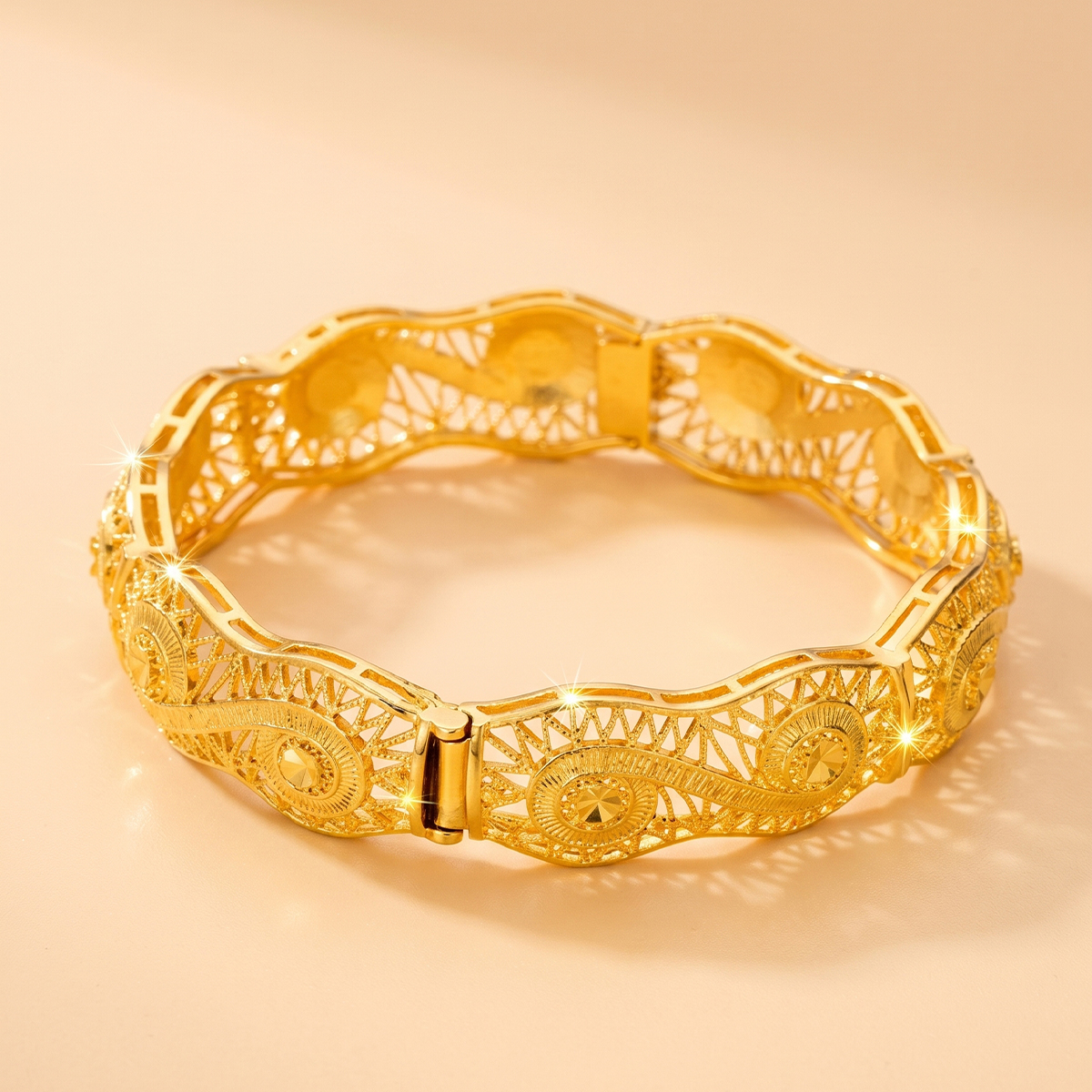 Handmade Solid Color Bangle For Women, Copper Material With Golden Plated Water Plating And 0.03µm Coating Thickness 5