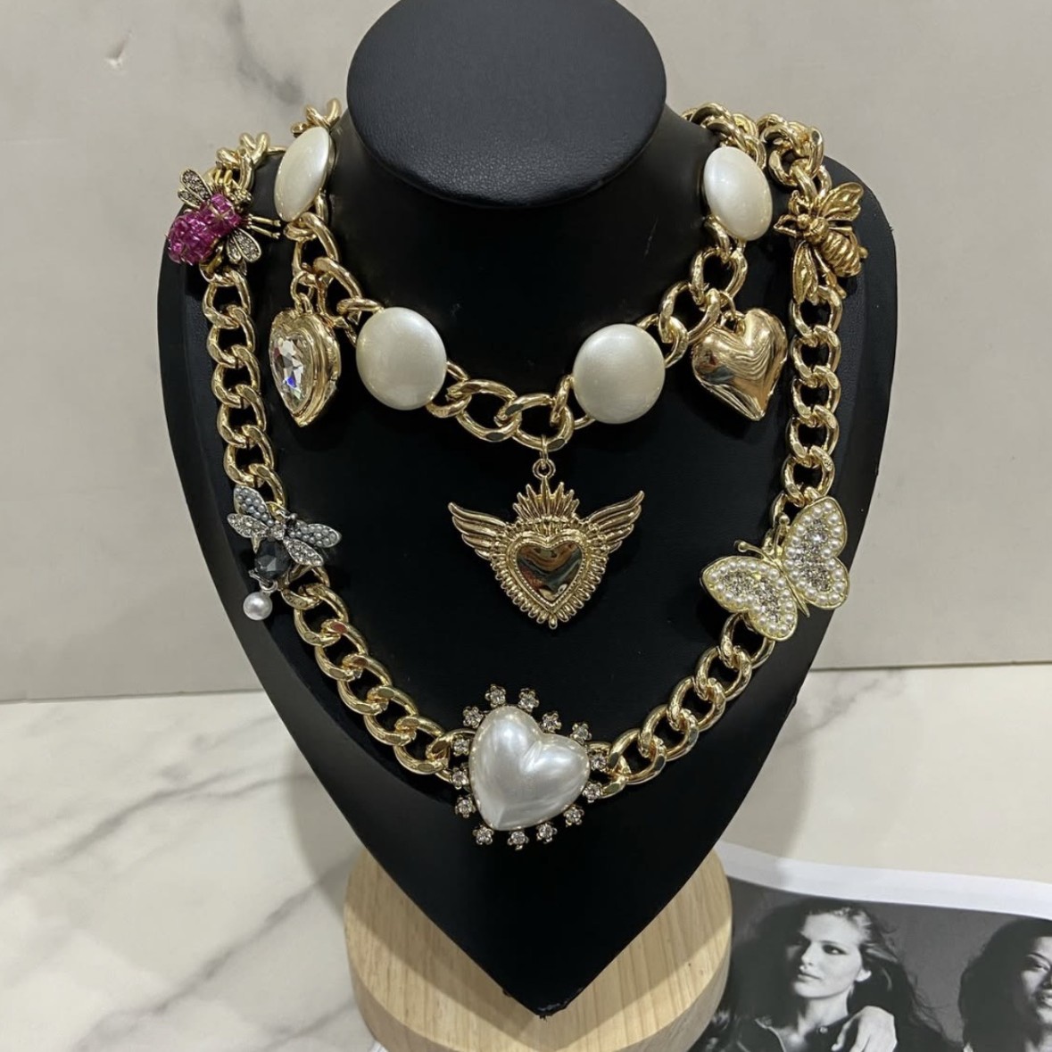 Explosions Necklace Love Necklace Big Heart Bee Butterfly Necklace High-grade Retro Light Luxury Necklace 3