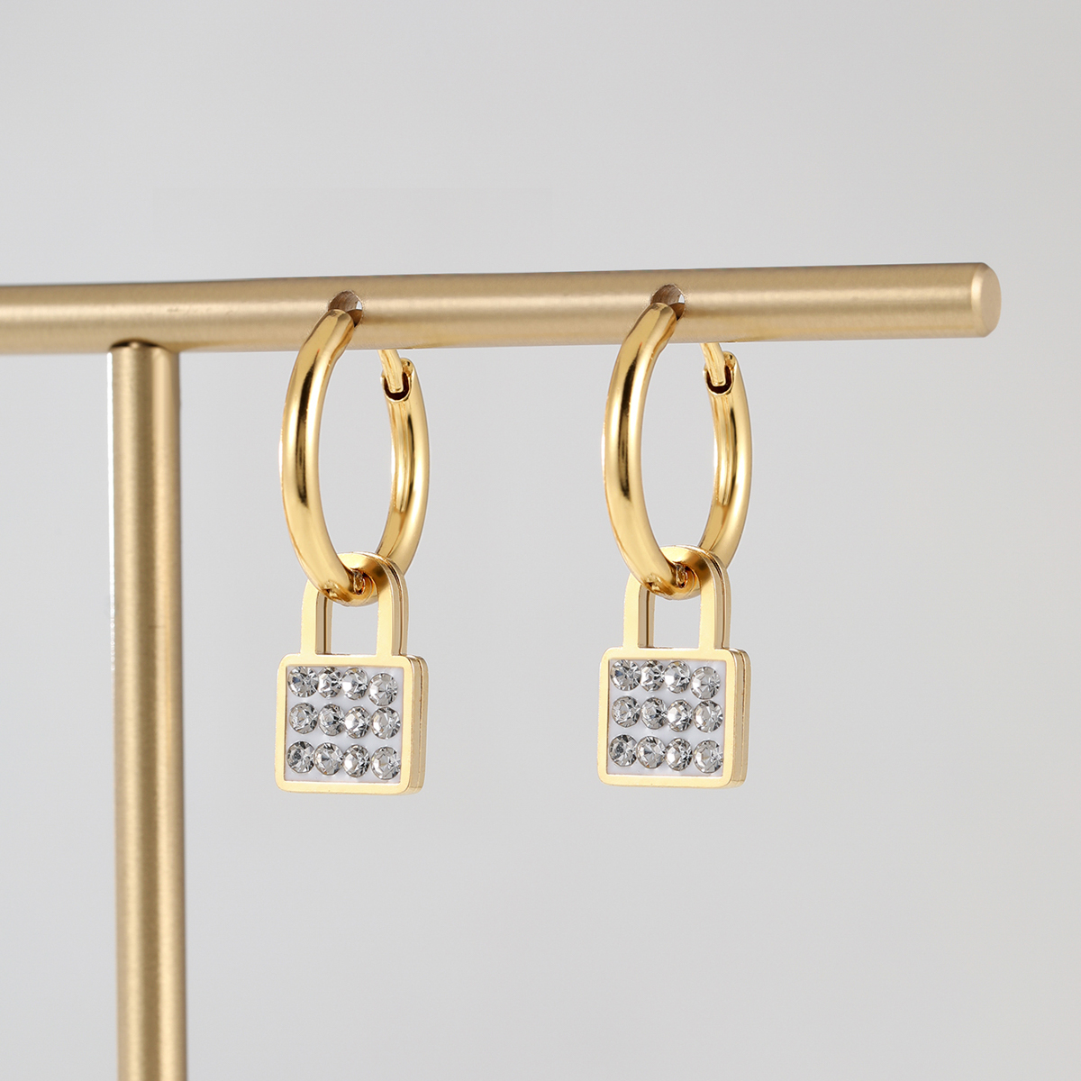 Unisex Heart Shape Dangling Earrings In Gold Plating With Zircon Inlay, Made Of 201 Stainless Steel, Casual Style 5