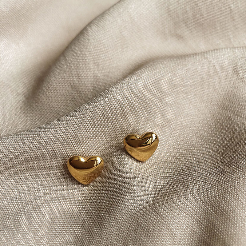 Heart Shape Titanium Steel Stud Earrings For Women Featuring Electroplated Design In Cute Style 4