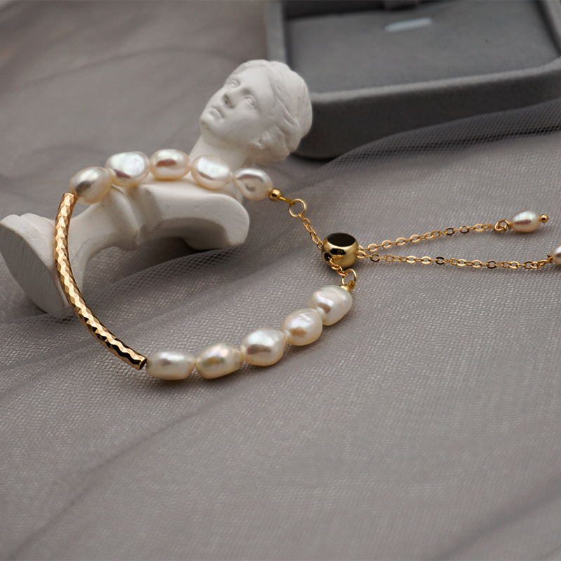 Handmade Women’s Bracelet With Irregular Pattern, Gold Plated 0.03µm, Pearl Inlay On Cable Chain
