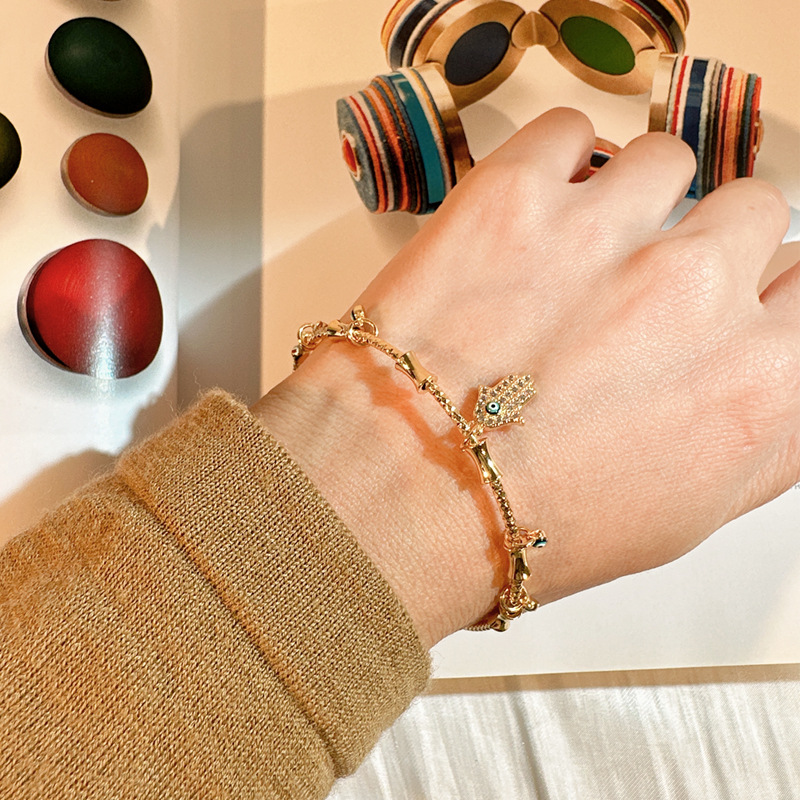 Round Copper Bangle For Women With Zircon Inlay, Gold Plated Featuring Elegant Plating Material Design 4