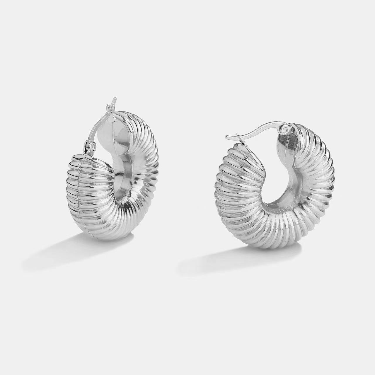 Waves Electroplated Earrings For Women With 304 Stainless Steel Ear Pins And 18K Gold Plating 4