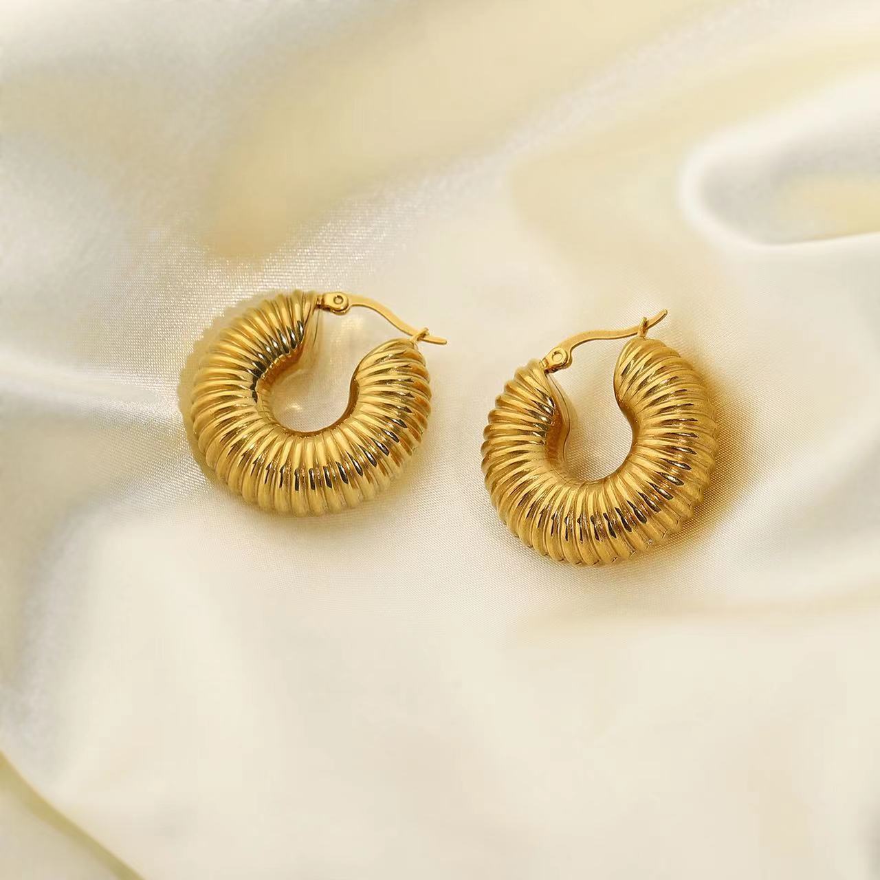 Waves Electroplated Earrings For Women With 304 Stainless Steel Ear Pins And 18K Gold Plating 5